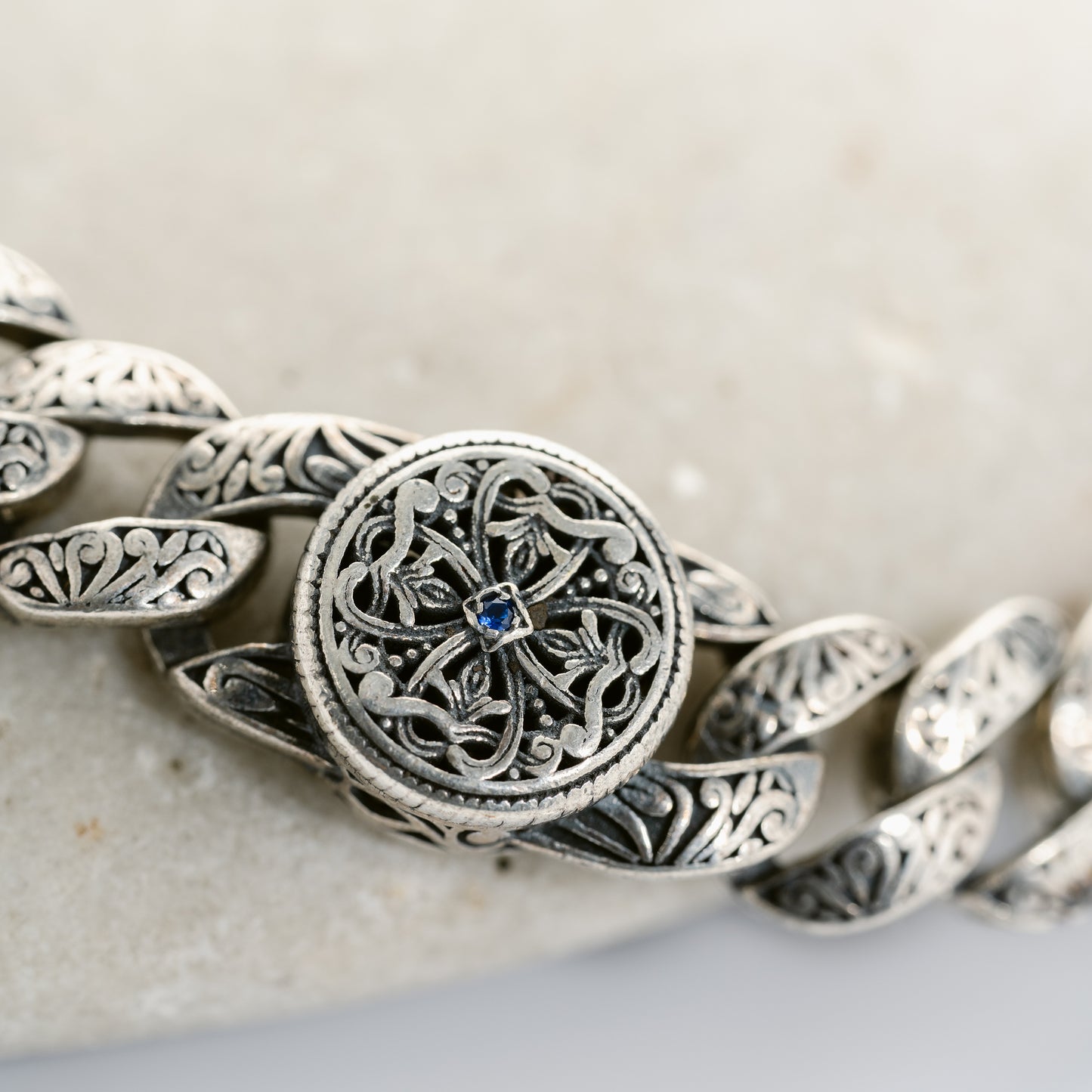 Filigree Link Center Stone Round/Square Alternating Medallion Bracelet (SM)