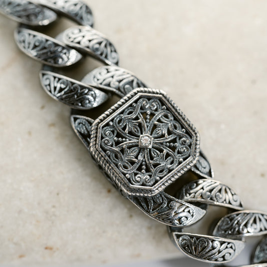 Filigree Link Center Stone Round/Square Alternating Medallion Bracelet (SM)