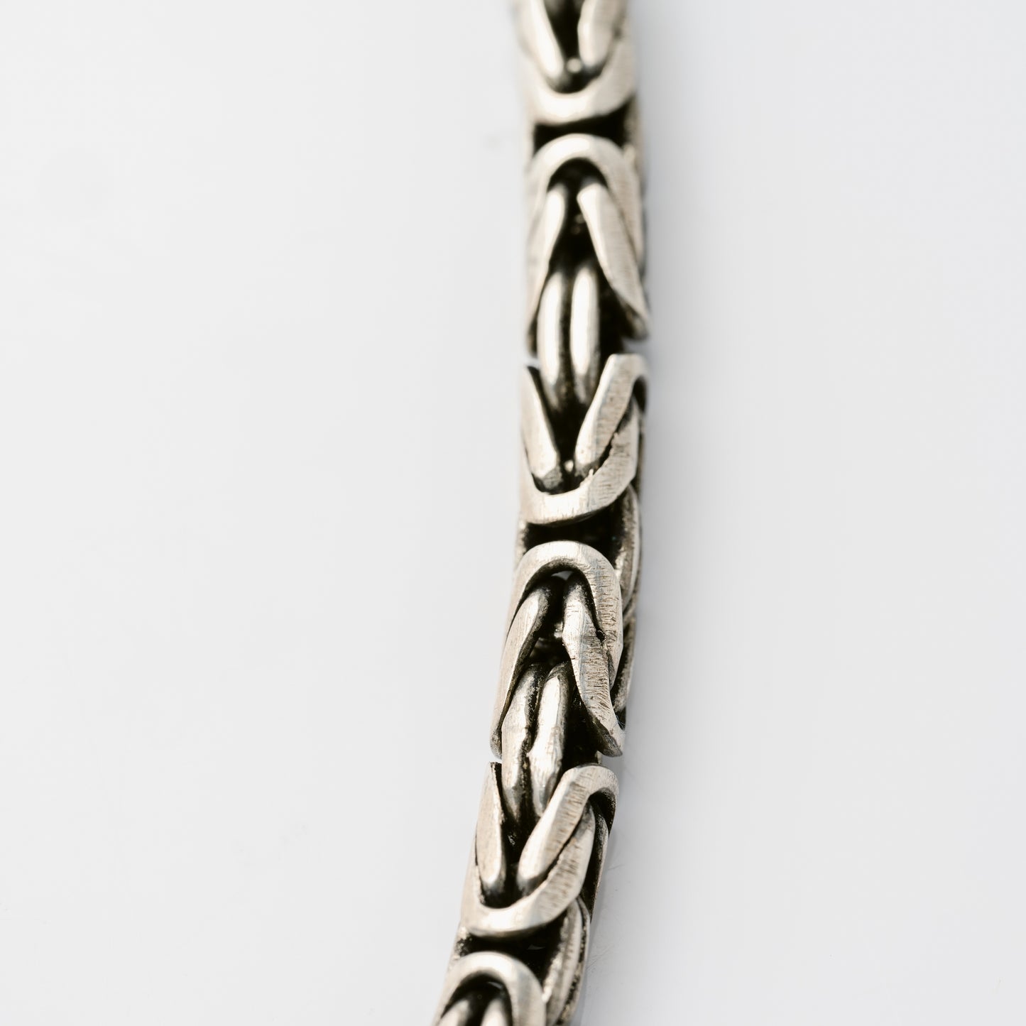 King Chain Necklace Round Small